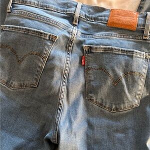 724 High Rise Straight Crop Size 27